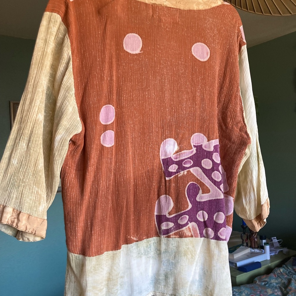 Kusnadi Colorful Abstract Patterned Top - Picture 2 of 5